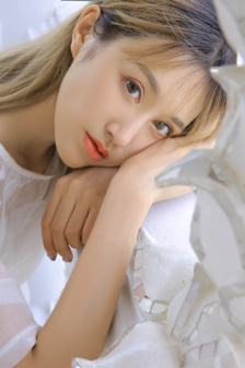 李彩宁